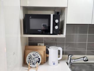 ## 123K-H1, Heart of Gangnam, 1min to Sinnonhyeon Station, 5min to Gangnam Station, Netflix, Near Plastic Surgery Clinics, Neat Space ## - 3