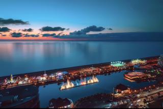 SeaView Suite with panoramic view - 0