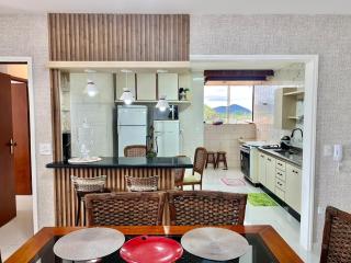 GUARUJÁ Apto 2 dorms - 4