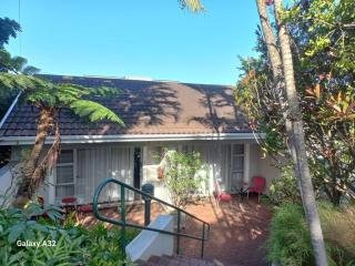 PJ'S Guest House - 2