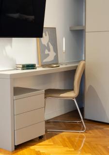 Retro Chic Apartment - 2