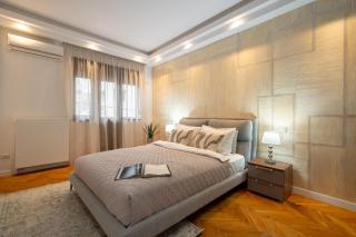 Retro Chic Apartment - 9