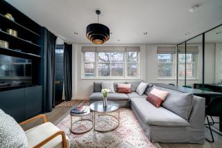 Chic mews house in South Kensington - 0