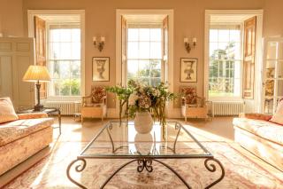 The Shepherds Huts & Well Lodge & Ormesby Manor House - 7