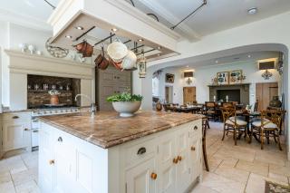 The Shepherds Huts & Well Lodge & Ormesby Manor House - 6