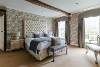 The Shepherds Huts & Well Lodge & Ormesby Manor House - 5