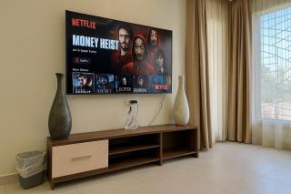 Spacious 3BR Apt, 2 Baths, Gated Community - 903 - 9