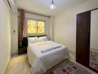 2 BR entire apartment - 1418 - 2