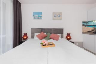 Unique Studio with Balcony in Jastrzębia Góra by Noclegi Renters - 2