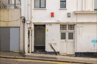 Cozy City Centre Escape - 2