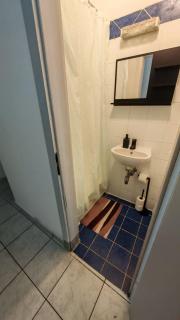 Charming 2BR Apt, Ideal for Long-Term Near Rennweg - 5