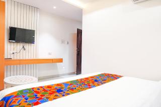 FabHotel Lotus Blue - 2