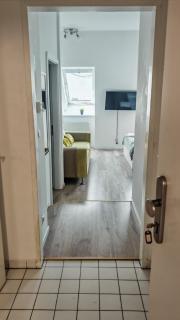 Stylish & Cost-Effective 2BR Ideal Extended Stays - 6