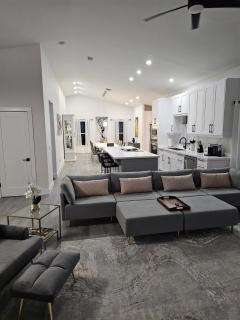 Fabulous private villa walking distance to the beach - 8