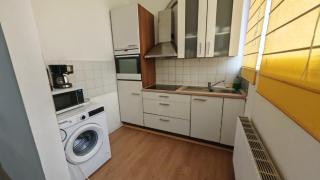 Comfortable 3 BR Apartment Ideal for Groups - 7