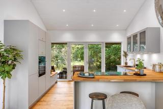 Architect-Designed Holiday Home Close To The Water - 5