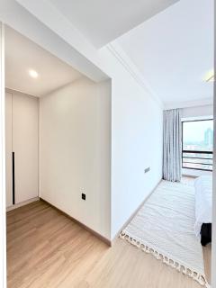 Elegant 3 BR Apartment,Balcony,gym,15th Flr - 7