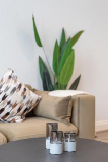 Stone Street - Stylish Central Flat With Balcony - 1