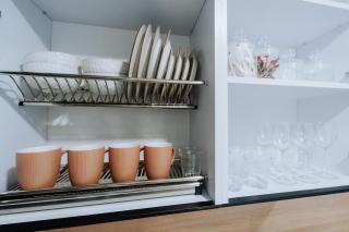 City Center New Apt, Top-Floor Balcony - 4