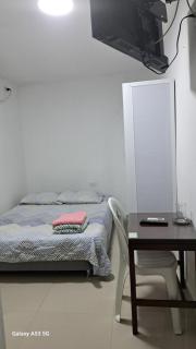 Arriendo comfortables habitaciones amobladas por meses y días - 1