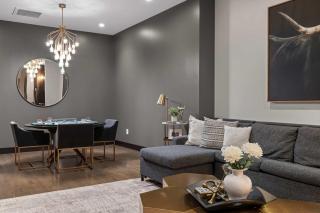 French's Luxury Condo - Steps from Broadway - 1