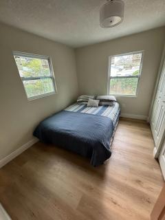 Newly renovate Tampa Home near Busch Gardens - 4