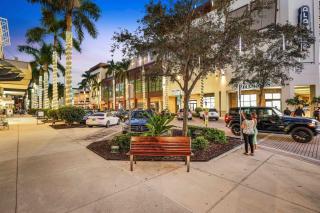 Sunny Sea Breeze - 6