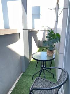 High City view Room with Netflix - 8