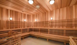 Beautiful Luxurious Modern Condo With Breathtaking Views - 5