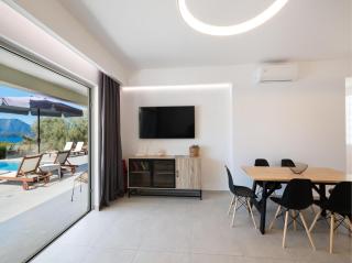 Tina by Vintage Travel - 2