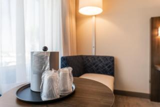 Holiday Inn Express Van Nuys by IHG - 1