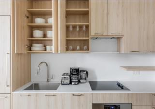 Awesome Sunny Studio! Best Location! - 3