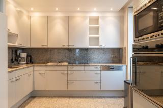 BEL AIR HOLIDAY - Luxury seaside apartment with panoramic view and jacuzzi T16 - Ostend - 4