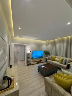 شقة هادئة في حي العقيق A quiet apartment with a unique design in Al-Aqiq district - 6