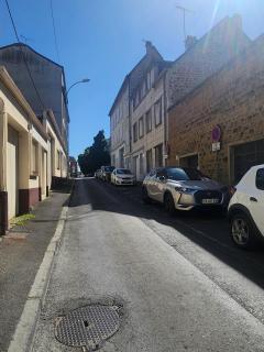 Spacieux Studio Sushi - 1 lit double - Rue calme- Centre ville - 8