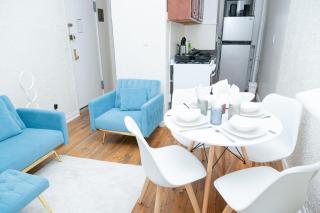 Upper West Side Charming Apartment 5 Min Walk to Central Park - 1