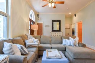 Updated Property on Lt Island - 4