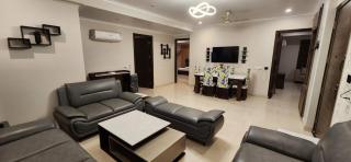 Vacation Paradise- Luxurious 3-bhk Flat near IGI Airport and ICC - 1