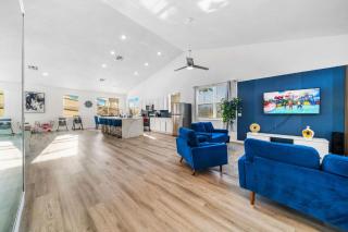 Beautiful 5BR 4 baths Themed home near Disney and Universal, Private Pool, Gameroom, baby Crib and more - 1