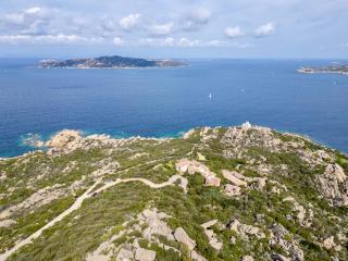 Residence with swimming pool in Costa Serena just 700 mt from the sea - 4