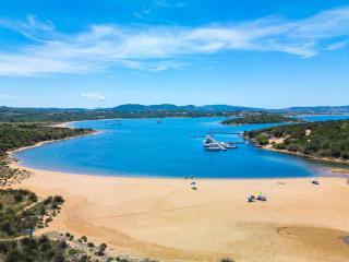 Residence with swimming pool in Costa Serena just 700 mt from the sea - 2