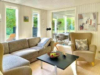 Nature Retreat With Fjord Views Near Spøttrup - 4