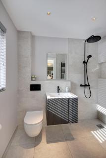 Modern Home with Large Pool & Cosy Wood Burner - 1