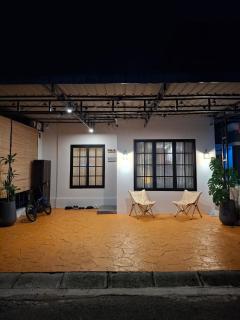 Enjoy and relax living villa style residence - 8