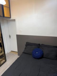 Sunny Stay Self-Contain - 0