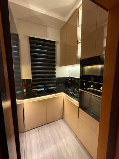 Sunny Stay Self-Contain - 7