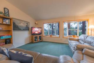 Elk Forest Escape - Economy Family Abode - 5