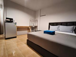 D45 Home - BTS Ratchathewi N1 Station - Bangkok - 1