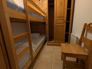 Charmant 4 pièces, 8 personnes, pied des pistes, Wi-Fi, animaux acceptés - FR-1-815-86 - 7