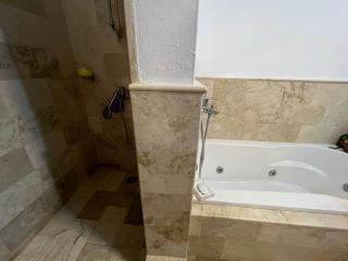 Condo 1bdr 1bth with garden - 5